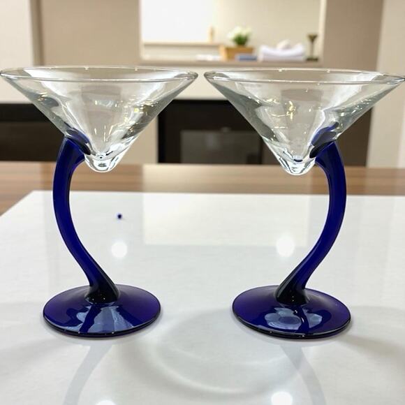 2 New Libbey Bravura Swerve Martini Glasses -Curved Cobalt Blue Stems Barware - Picture 2 of 5